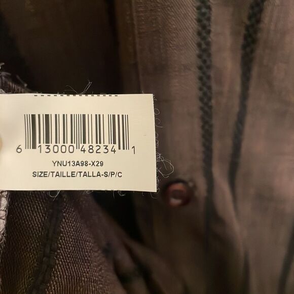 BCBGeneration Striped Puff Sleeve Top Size Small - Picture 8 of 9